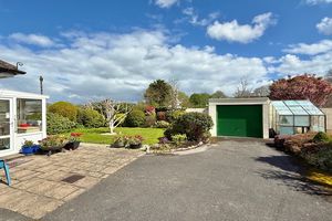 Drive/Garage- click for photo gallery